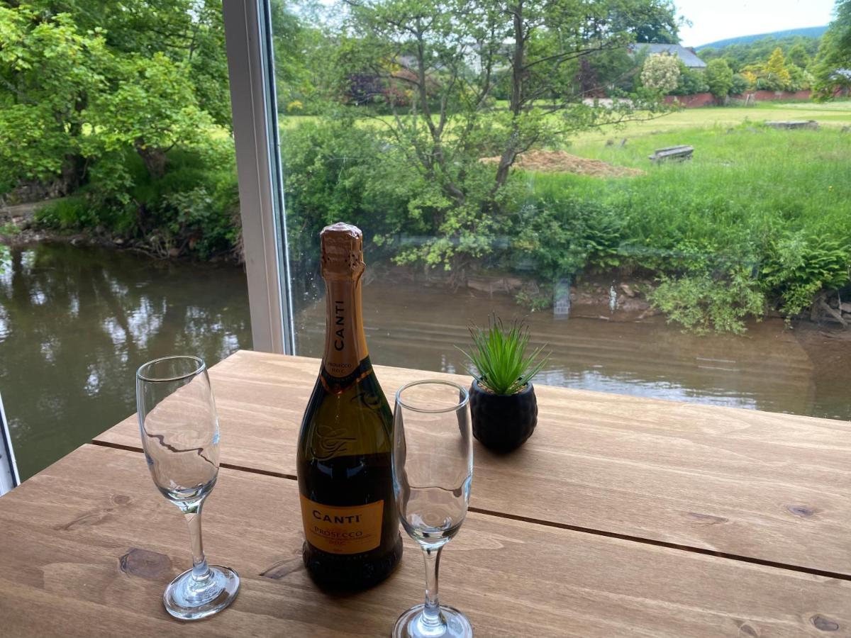 Riverbank Cottage Lake District Double Balcony Egremont  Exterior foto